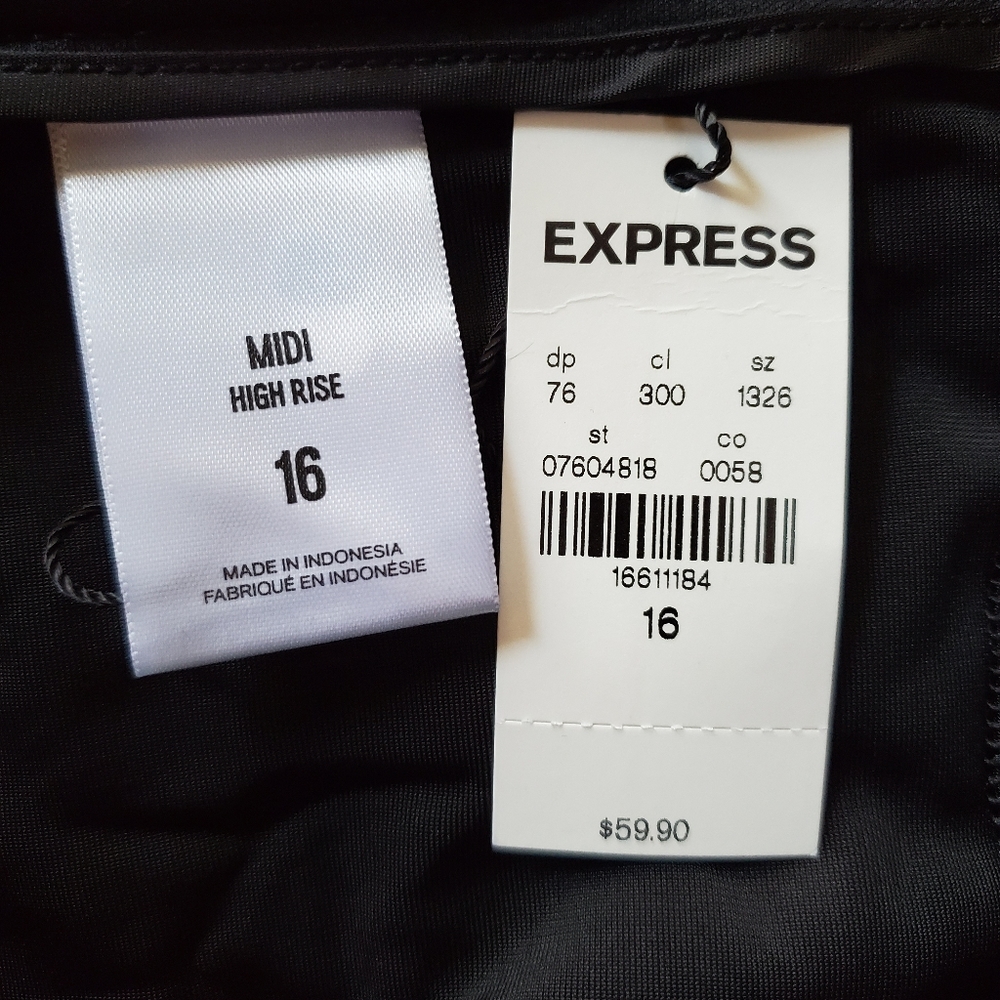 NWT Express High Waisted Velvet Sash Tie Shorts - Picture 6 of 7